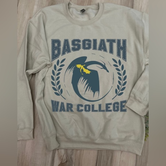 Fourth Wing - New Sweatshirt - New custom boutique 4th wing sweatshirt - Picture 2 of 4